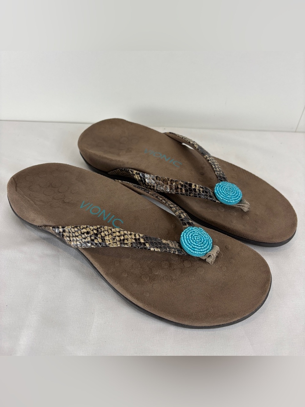 Vionic Lucia Snakeskin Thong Sandals sz 7 Blue Beaded Button Embellishment